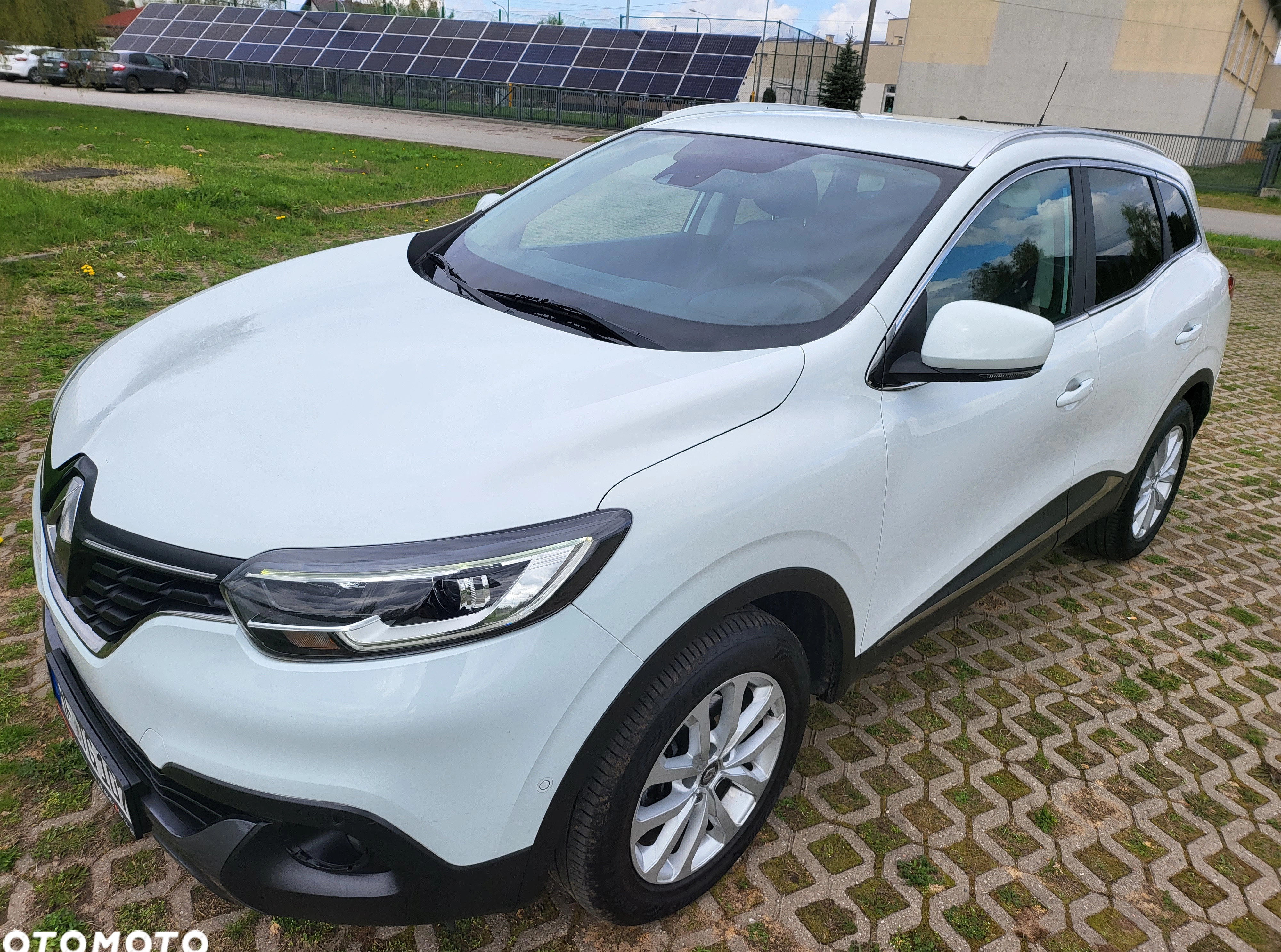 Renault Kadjar cena 48909 przebieg: 198000, rok produkcji 2016 z Sieradz małe 781